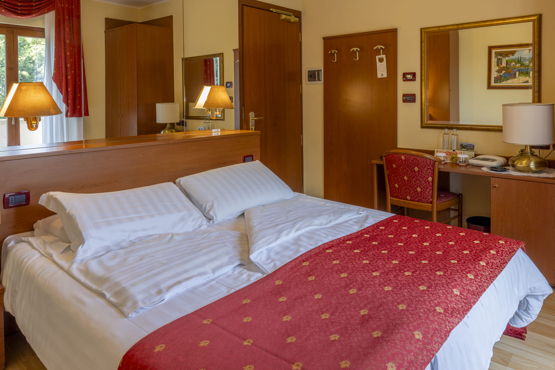 Camere con vista panoramica a Hotel San Zeno di Montagna