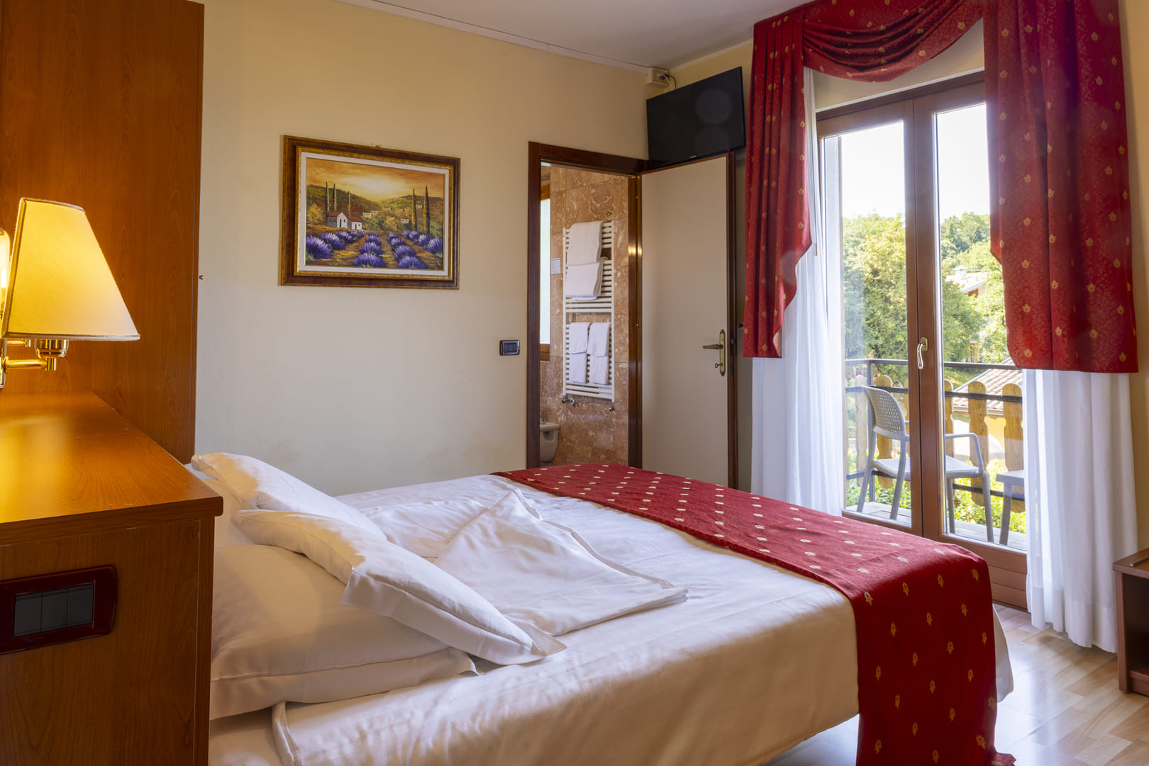 Camere con vista panoramica a Hotel San Zeno di Montagna